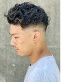 フランクスバーバーリザーブ 人形町店(FRANK’S BARBER RESERVE)&nbsp;フェードカット×メンズパーマ得意。ナチュラルな刈り上げまで！
