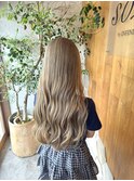 ミルクティーベージュ