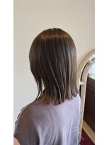 ヴィアンカ(Vianca)&nbsp;ヘーゼルベージュ×プツ切りボブ