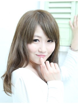 フロール(florun) 【ミディアム】エメラルドアッシュセミディで柔らかカール