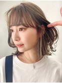 レイヤーカット_ホワイトアッシュエアリーミディ_ba315951