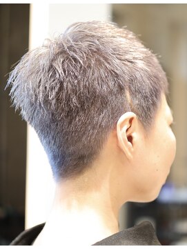 ヘア デザイン リスク(HAIR DESIGN RISK) 【RISK高橋勇太】ホワイトグレージュアンニュイクールショート