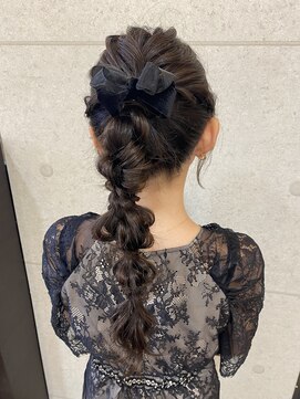 ヴィサージュ ギンザ VISAGE GINZA 編み下ろしポニーアレンジ