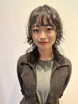 カシカ(casica) 長めウルフパーマ