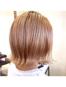 ラック 由比ヶ浜(LUCK) 外はねボブ×オレンジベージュ