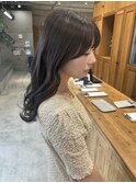 オリーブベージュカラー