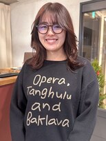 アトリエ(atelier.)&nbsp;ダークブラウン　顔周りカット　くびれヘア　外ハネミディ　艶髪