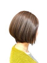 クオリス 上板橋店(QUALIS)&nbsp;前下がりボブ小顔カット20代30代40代韓国風ショートアッシュ
