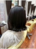 大人かわいい小顔美シルエット外はねミディアム30代40代50代