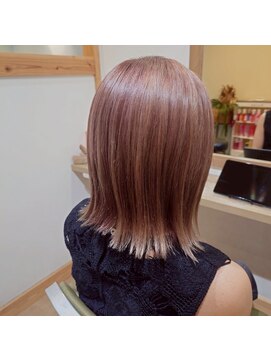 ティピ(tipi) ショート/ボブ/縮毛矯正/前髪カット/ハイライト/ヘッドスパ