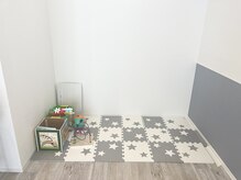 お子様と一緒にご来店いただけます！キッズスペースあります♪