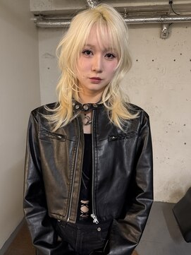 ノラ シブヤ(NORA) 抜きっぱなしブリーチレイヤーカット