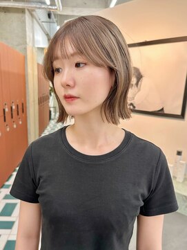 ノエ(noe) ミディアム/ボブ/レイヤーカット/ダブルカラー/ブリーチ/栄c211