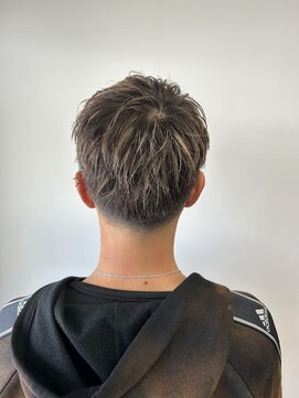 イッヒ 茅ヶ崎(IHHI) men'sハイライトローフェードベリーショートアクティブショート