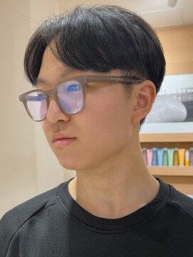 アイウィル(Ai WilL) マッシュ メンズカット センターパート 黒髪ショート 20代