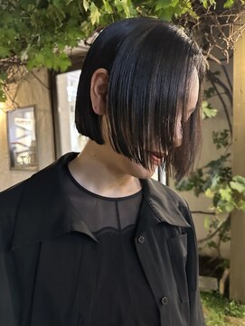 ロッソサンテ(rosso sante) 黒髪ボブ