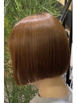 ファミーユ(Fameu)&nbsp;切りっぱなしボブ×暖色ベージュカラー