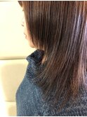 ツヤ髪ストレートヘア