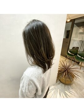 フィゼル 福島店(fizelle) オリーブハイライトレイヤー　なかむらゆうぞう