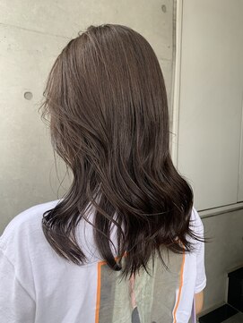 リバレッジ 白金(Leverage) 赤みのないグレージュ30代40代【白金台/白金/目黒】担当山岡