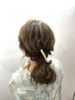 およばれヘア　アレンジ　結婚式　ローポニー