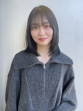 エアー 青山(AIR) ミディアムレイヤーカット/10代20代30代