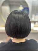 ツヤ感暗めのショートボブ♪