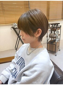 チリンバイロストシティー(Chillin by LOSTCITY) マッシュショートボブ