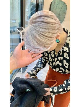 テラ 仙台(Tera) ホワイトカラー ペールベージュ ホワイトベージュ