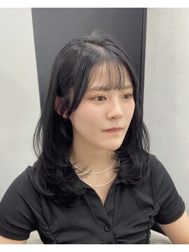 ピリオド 赤坂(Period.) ミディアムレイヤーカット　ダークアッシュ　髪質改善　赤坂見附