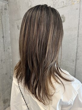 プラスシー(+C) 積み重ねて作る地毛にハイライト！福岡ハイライト