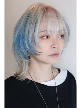 プネル(punel) 原宿/デザインカラー　水色カラー　ウルフカット レイヤーカット