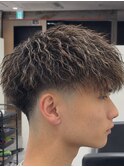ブラウン金メッシュツイストパーマ/MEN’S HAIR