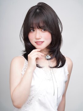 セプト 天神大名(SEPT.) レイヤーカット ハッシュカット 顔周りカット アッシュカラー