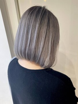 シエスタ バイ アンブルリュクス(siesta by amble luxe) シルバーボブ