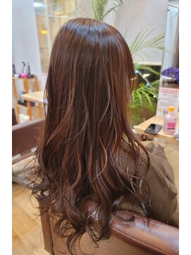 ヘアーズビースリー ポートサイド 大人ロングレイヤーx巻き髪ｘアッシュ　10代20代30代40代