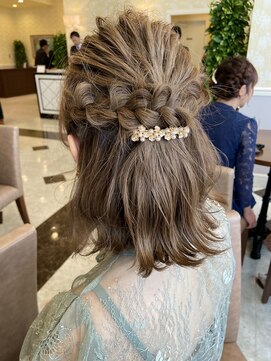 ネウィ 池袋(newi) ハレノ日ヘアセット