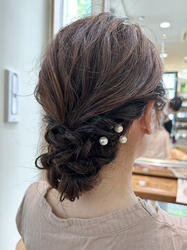 ビュートリアム 福岡(BEAUTRIUM) 大人のお呼ばれヘアアレンジ