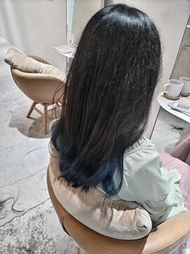 マロウイヴ(mallow eve) 〈花屋併設〉裾カラー