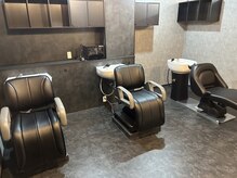 ネオヘアー 緑地公園(Neo hair)の雰囲気（首が痛くならないシャンプー台も完備ヘッドスパもおすすめ♪）