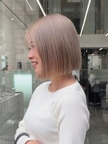 ニトバイアンキシム(nit by ahnkism)&nbsp;ボブミルクティーベージュブリーチダブルカラー堀江