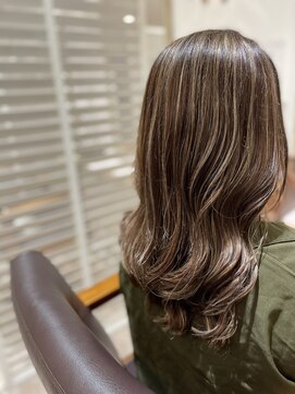 サロン ド マゼンタ(Salon de Magenta) 白髪ぼかし透明感ハイライトカラー