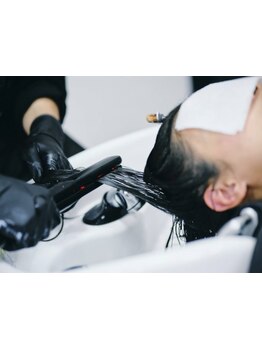 【2025年11月NEW OPEN】こだわりの商材を使用し、理想の髪に近づくサポートをいたします♪