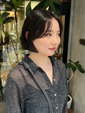 オムズ(OM's) ミニマルボブ/ボブレイヤー/チャコールグレー