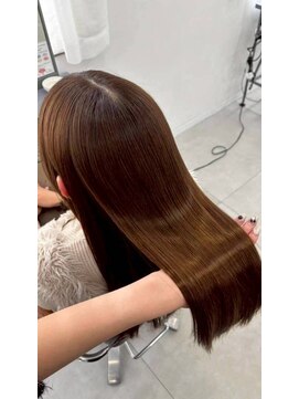 シェノン 西梅田(CHAINON) 髪質改善/縮毛矯正/レイヤーカット/くびれヘア/西梅田