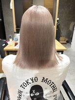 シード 成増 下赤塚店(ced.)&nbsp;優しい印象のパール感のある艶感ミルクティーベージュ