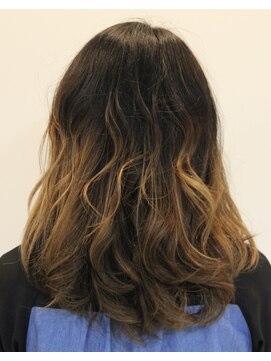 ディーヘアーデザイン(d.HAIR DESIGN) 寒色系グラデーションカラー