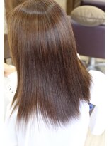 ヘアアンドメイクグラチア(HAIR and MAKE GRATIAE)&nbsp;ホホバオイル配合縮毛矯正☆