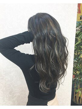 ラブニール ハトル(L'avenir Hathor) グレージュ×ハイライト