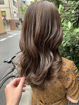 エイト 上野店(EIGHT ueno) 透明感のあるベージュカラー